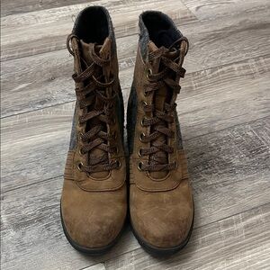 Sorel Women’s Will and Leather Wedge Boots